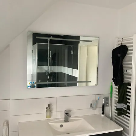 Daire Moderne Und Zentrale Dachgeschosswohnung In
